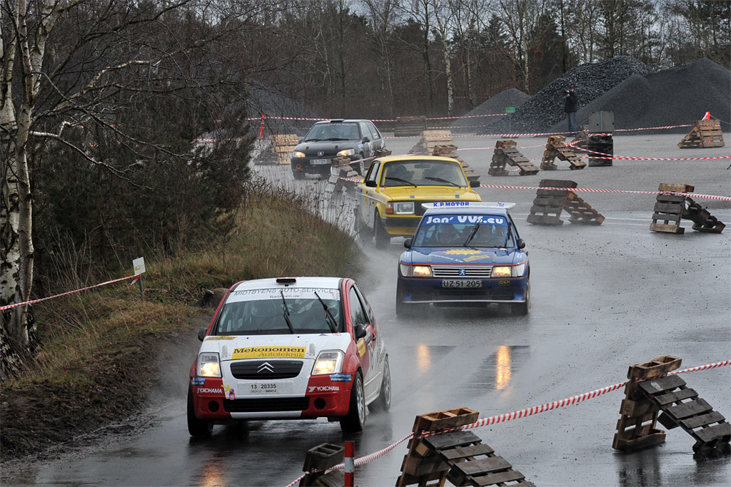 Frank Nielsen gav i 2012-udgaven af Designa AutoPartner Rally GP mange hurtigere biler baghjul